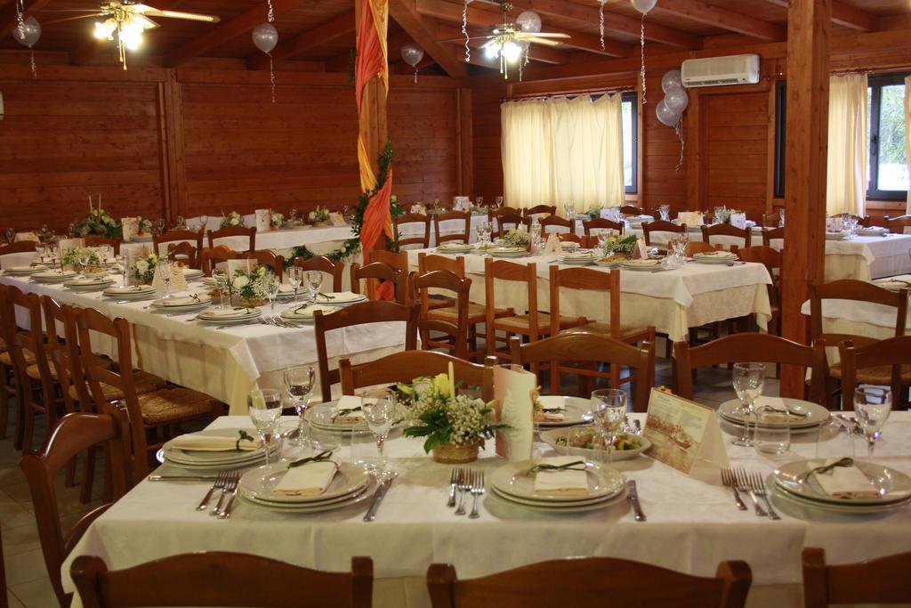 Hotel Mezzaluna 칼로포테 외부 사진