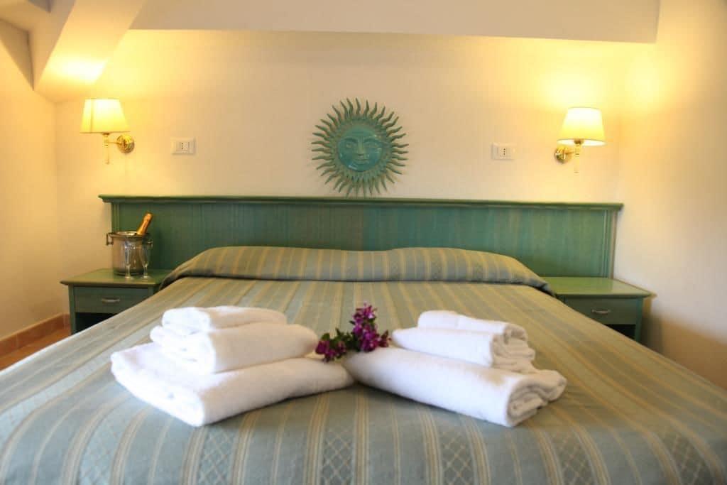 Hotel Mezzaluna 칼로포테 외부 사진